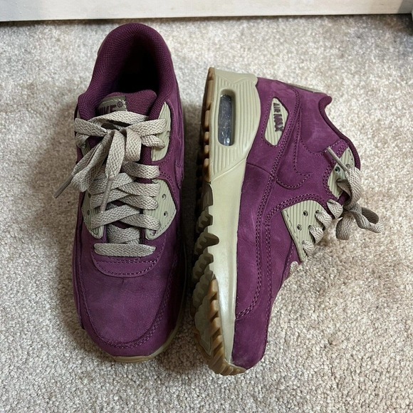 Nike Other - Nike Air Max 90 Winter PRM GS Bordeaux Athletic Shoes 943747-600 Size 3.5Y